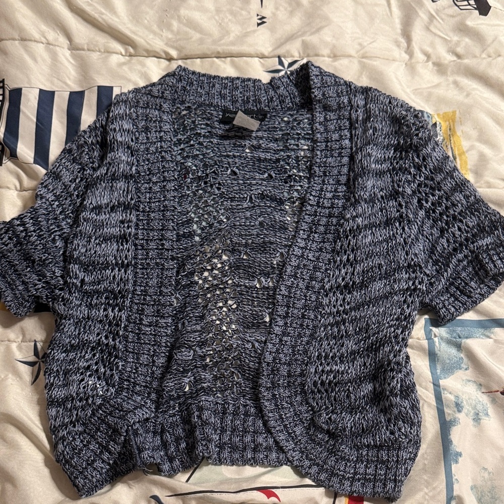Chic Women's Knit Cardigan - Black and Gray